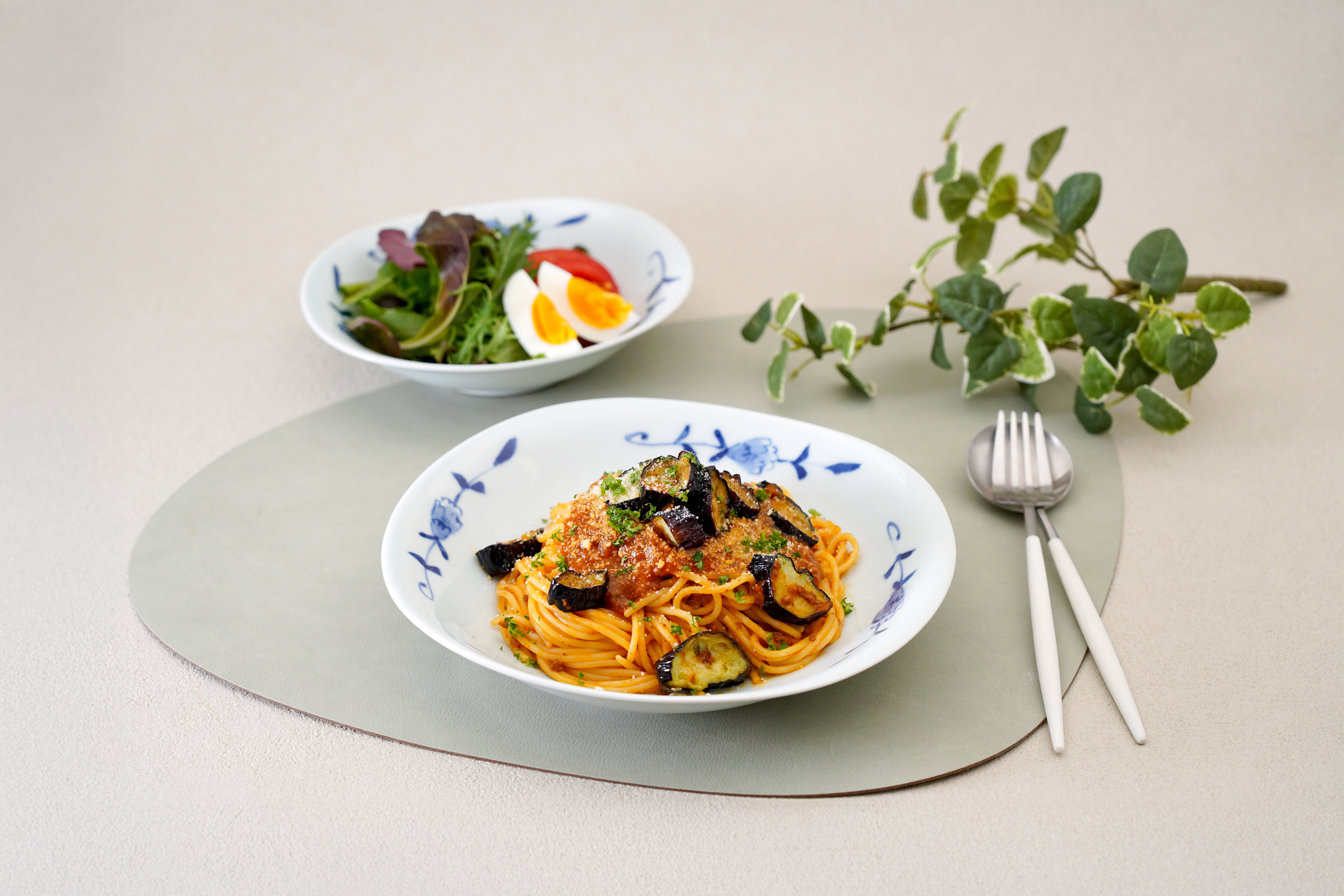 食べると異人さんに合えるカレー皿&サラダ皿セット