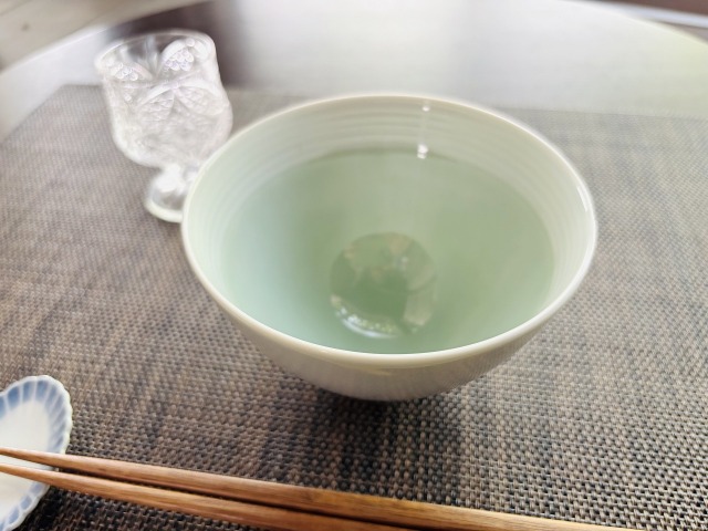 渕しのぎ掛け分け青磁碗(小) しん窯青花匠 限定商品