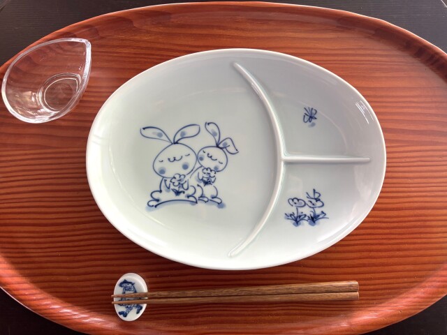 花うさぎ仕切皿