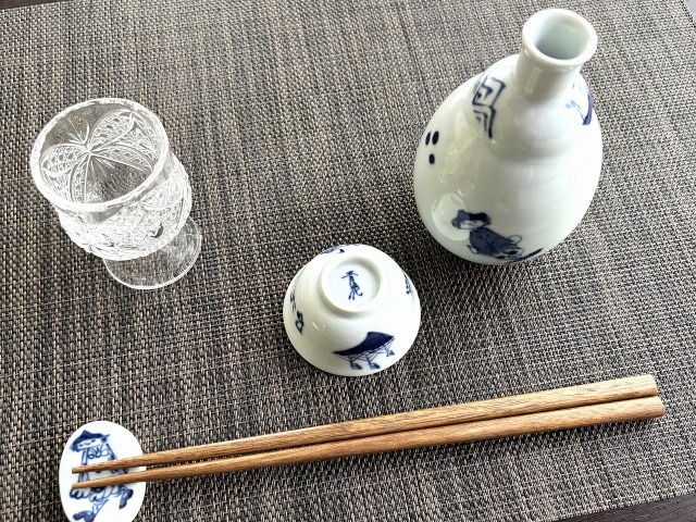 異人づくし段付一合徳利