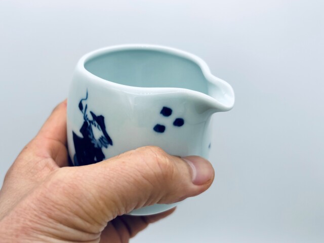 異人づくし角片口