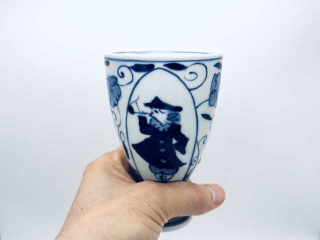 唐草パイプ異人フリーカップ(中)
