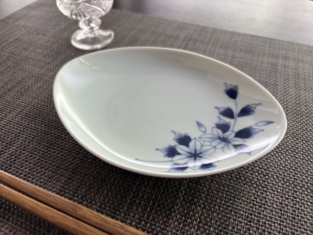 鉄仙花舟型銘々皿 しん窯青花匠 限定商品