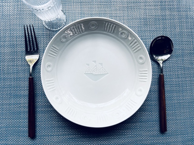 陽刻渕濃帆船丸鉢