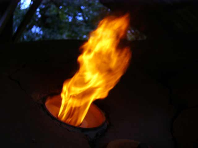 梶原茂正工房の窯焚き 有田焼窯元 しん窯青花 公式通販サイト